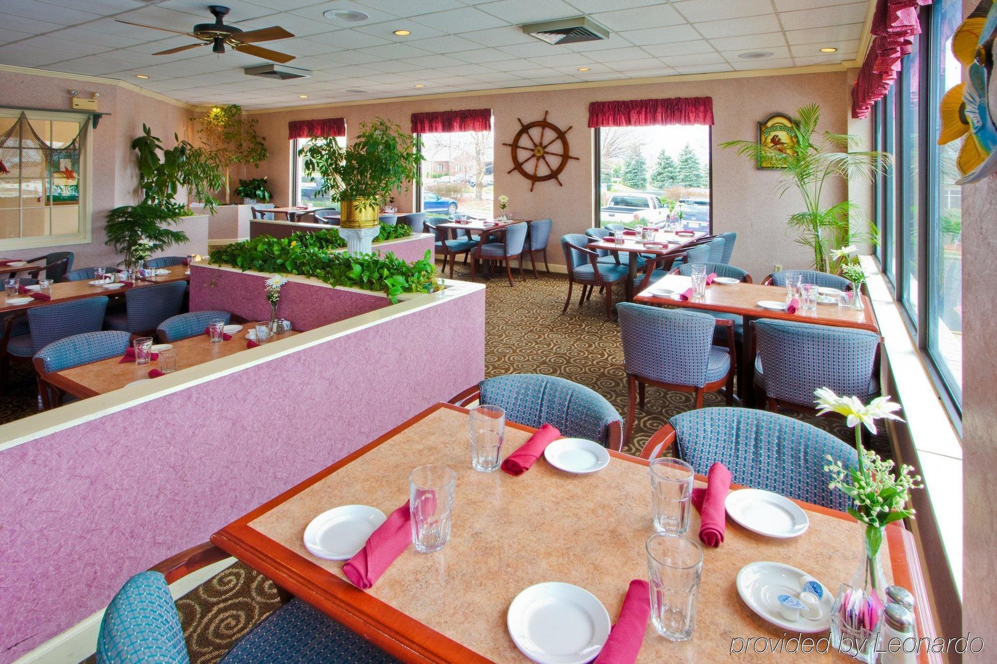 Holiday Inn Roanoke - Tanglewood Route 419 & I 581, An Ihg Hotel Εστιατόριο φωτογραφία